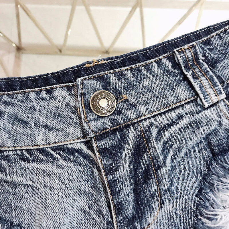 Qisin 2023 New Women Sexy Low Waist Hole Tassel Denim Shorts Jeans