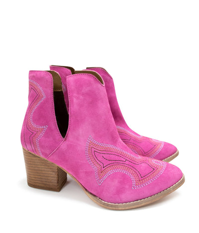 Stylish Journee Ankle Boots in Magenta - Chic & Comfortable